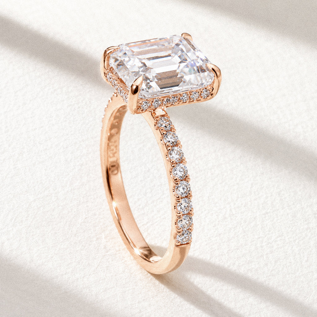 Still Light Emerald Solitaire Ring